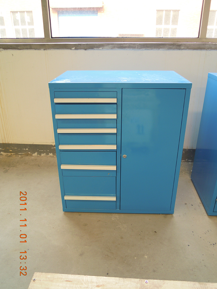 工具柜、刀具车 (1)